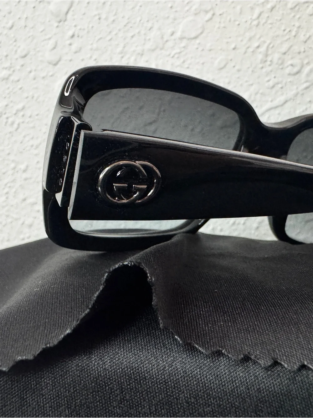 Gucci Black Oversized Rectangular Women’s Sunglasses